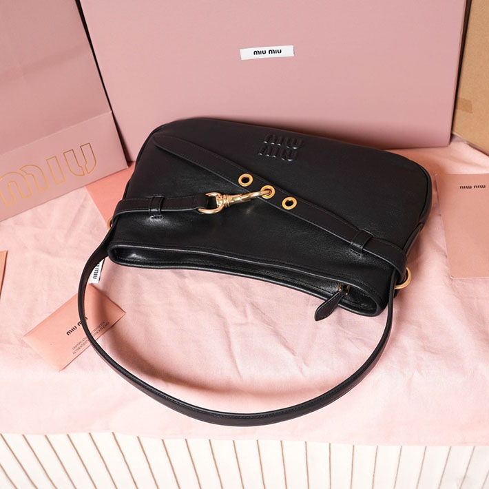 ミュウミュウ バッグ アウトレット 店舗 MiuMiu アバンチュール ナッパレザー バッグ レギュラー ブラック 5BC182_2BBL_F0002 miumiu バッグ 黒 - 画像 (7)