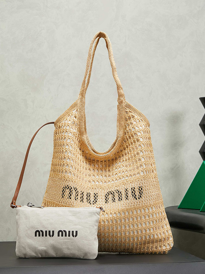 MIUMIU トートバッグ 布
