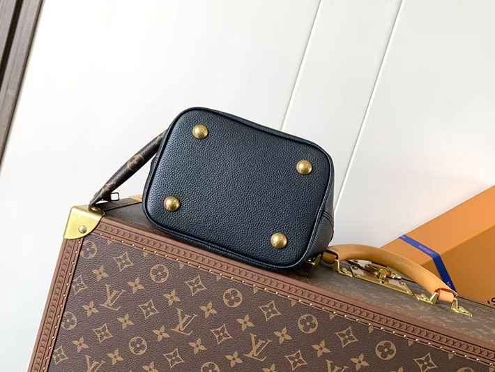 ルイヴィトン バッグ アウトレット 店舗 LouisVuitton ロウキー・オール・イン BB ノワール M25543 ルイヴィトン ミニバッグ 黒 - 画像 (4)