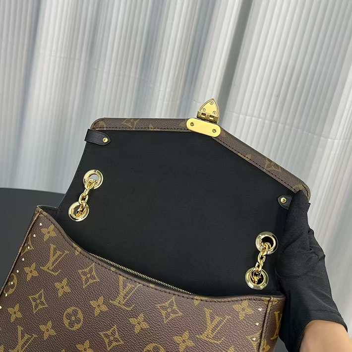 ルイヴィトン バッグ アウトレット 店舗 LouisVuitton 2025新作 ショルダーバッグ トランキー ブラウン M14526 ルイヴィトン ショルダーバッグ 新作 - 画像 (3)