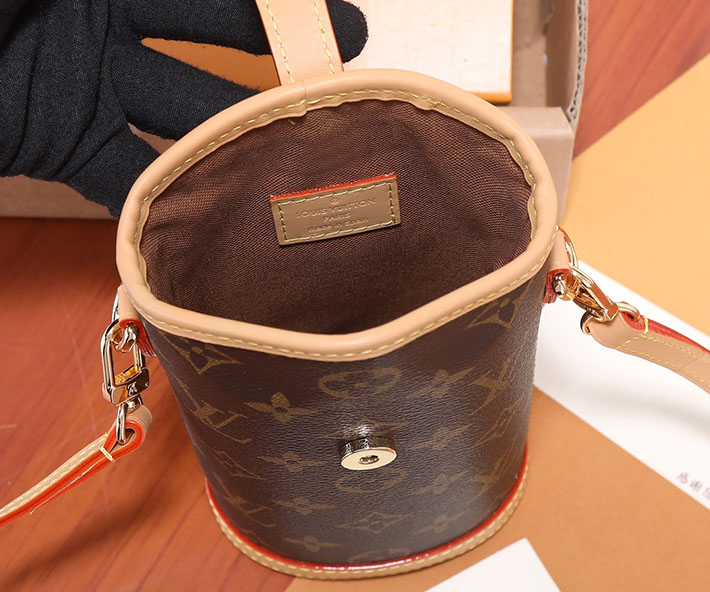 ルイヴィトン バッグ アウトレット 店舗 LouisVuitton フォールド・ミー ポーチ ブラウン M80874 ルイヴィトン ポーチ 安い - 画像 (3)