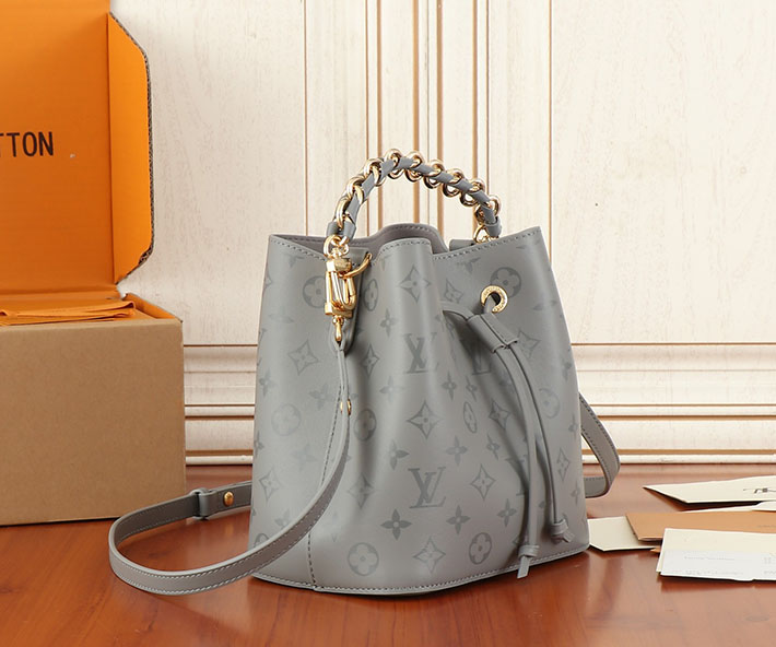 ルイヴィトン バッグ アウトレット 店舗 LouisVuitton モノグラム ネオノエBB チェーン トリアノングレー M12749 ヴィトン ネオノエ 人気 - 画像 (9)