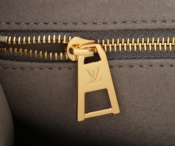 ルイヴィトン バッグ アウトレット 店舗 LouisVuitton オンザゴー PM トリアノングレー M12465 ルイヴィトン オンザゴー 新作 - 画像 (6)