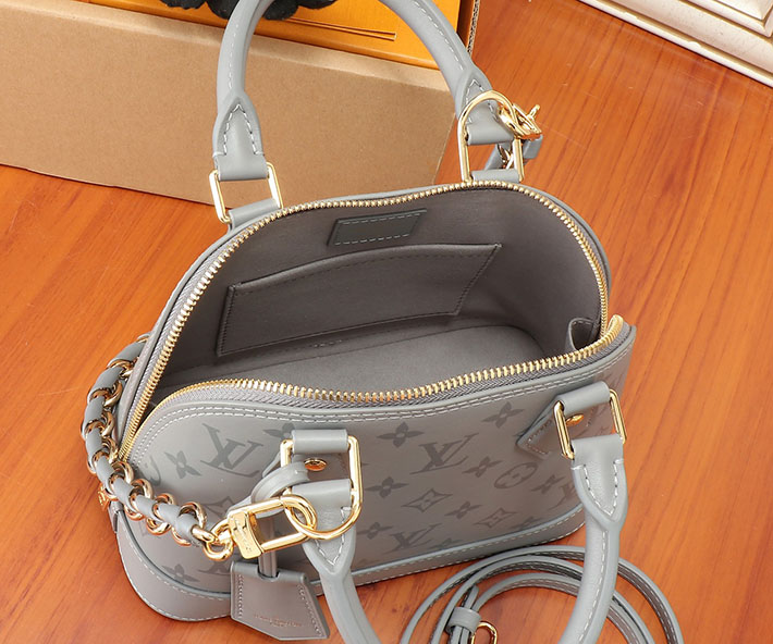 ルイヴィトン バッグ アウトレット 店舗 LouisVuitton アルマ BB ハンドバッグ トリアノングレー M12561 ルイヴィトン アルマ 新作 - 画像 (3)